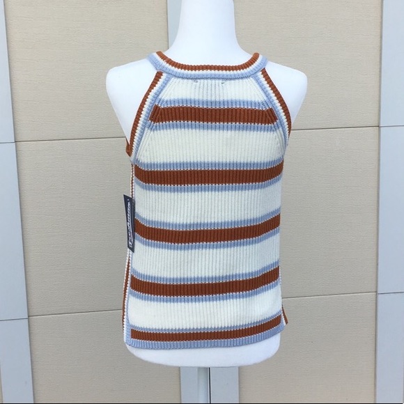 Freshmen striped sleeveless sweater top - Picture 2 of 3